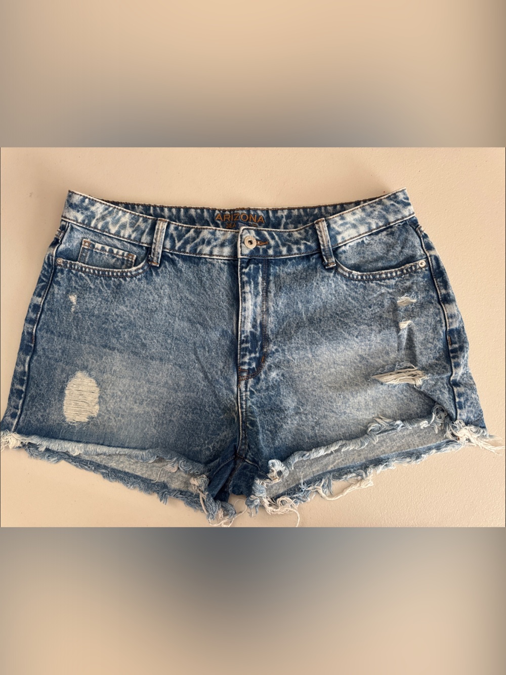 🫶🏻Arizona Jean Company Light Blue Distressed Denim Cutoff Shorts